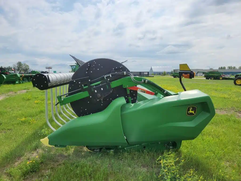 Gallery image 2 for Used 2024 John Deere RD40F Header - Flex