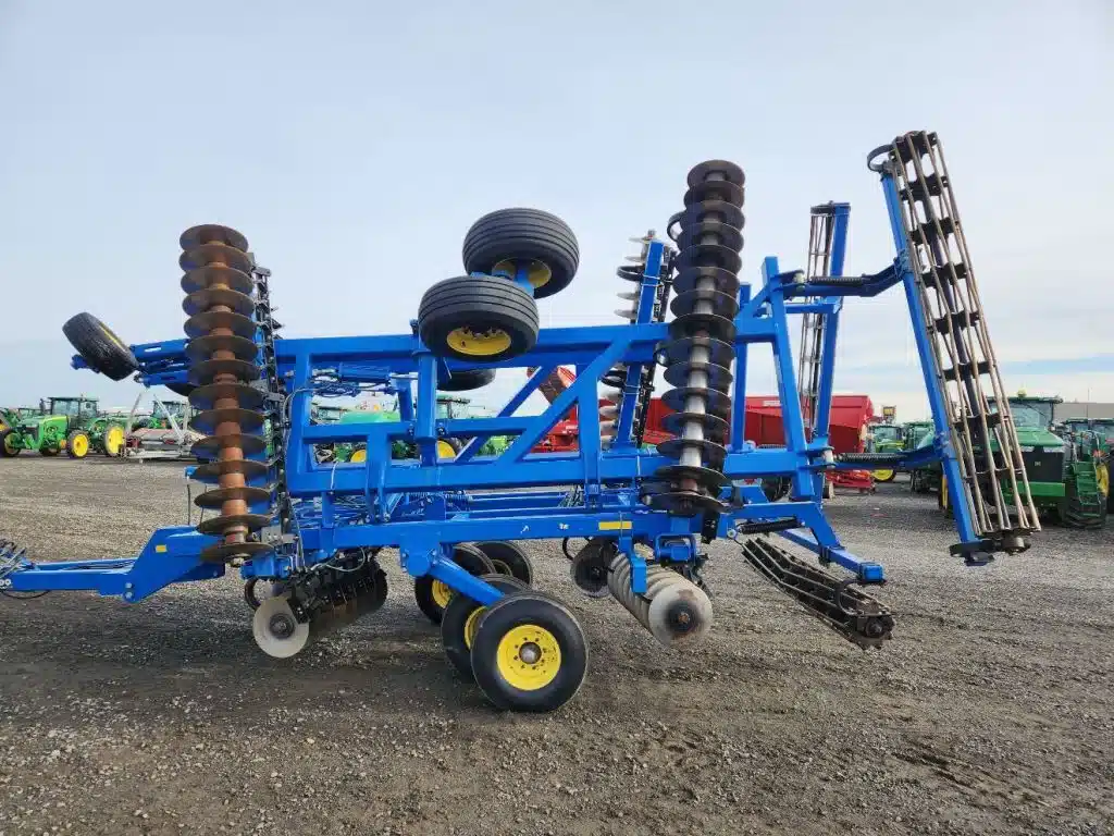 Gallery image 2 for Used Landoll 7431 Vertical Tillage