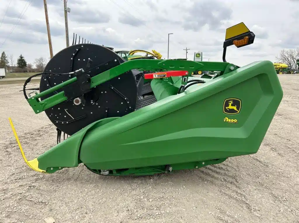 Gallery image 2 for Used 2024 John Deere HD45F Header Combine