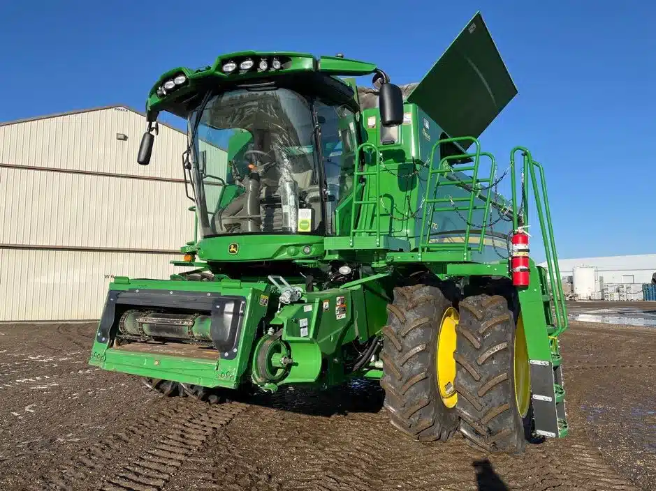 Gallery image 1 for Used 2024 John Deere S770 Combine