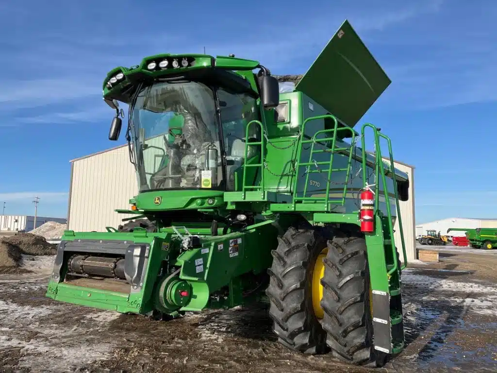 Gallery image 1 for Used 2024 John Deere S770 Combine