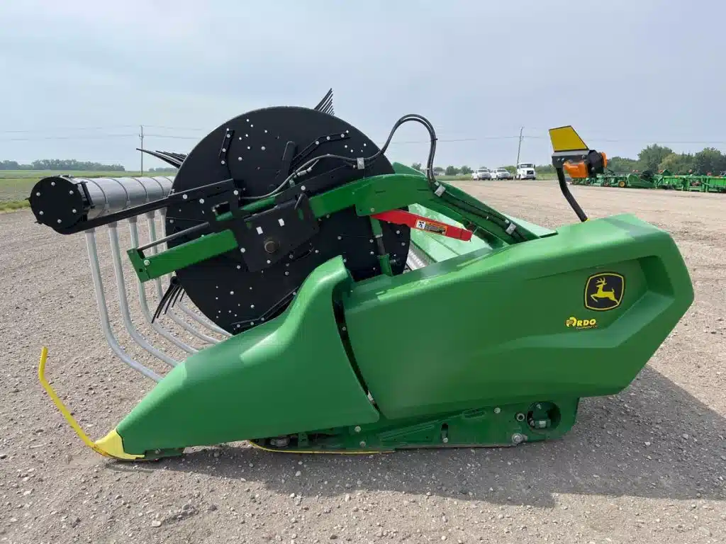 Gallery image 2 for Used 2024 John Deere RD40F Header - Flex