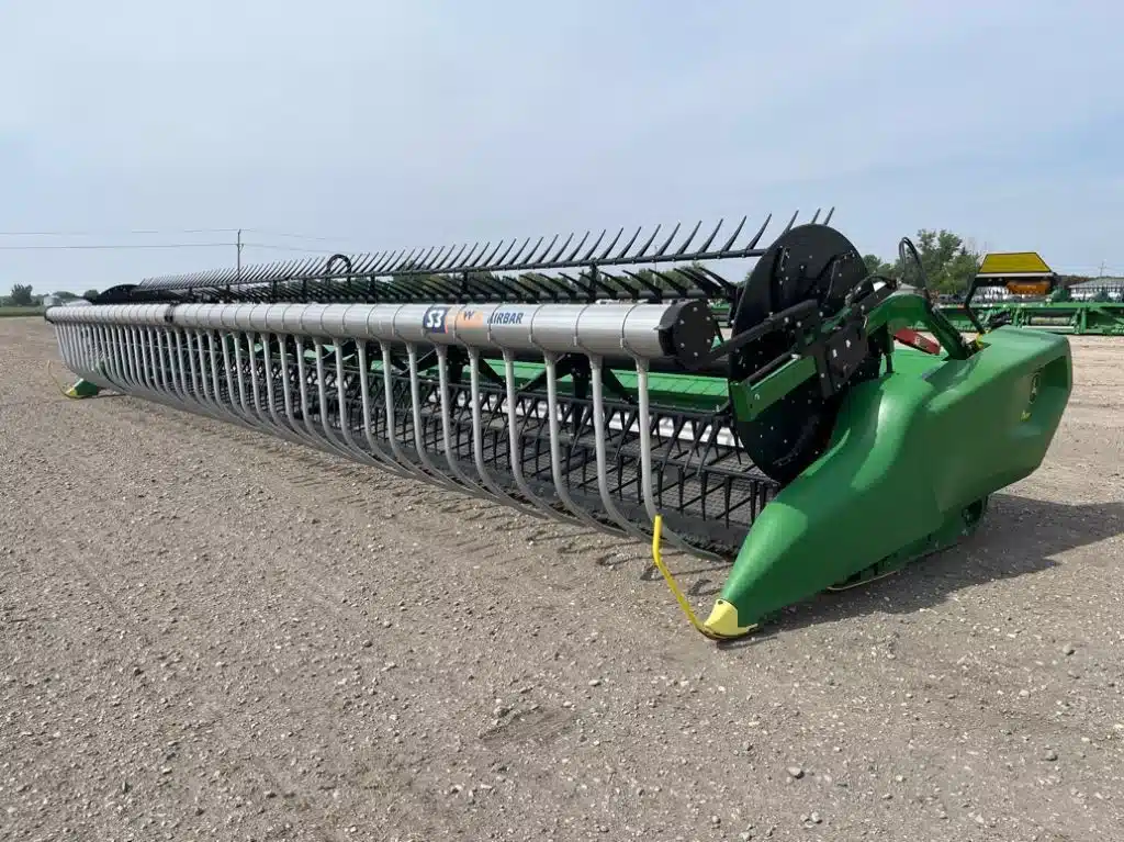 Gallery image 1 for Used 2024 John Deere RD40F Header - Flex