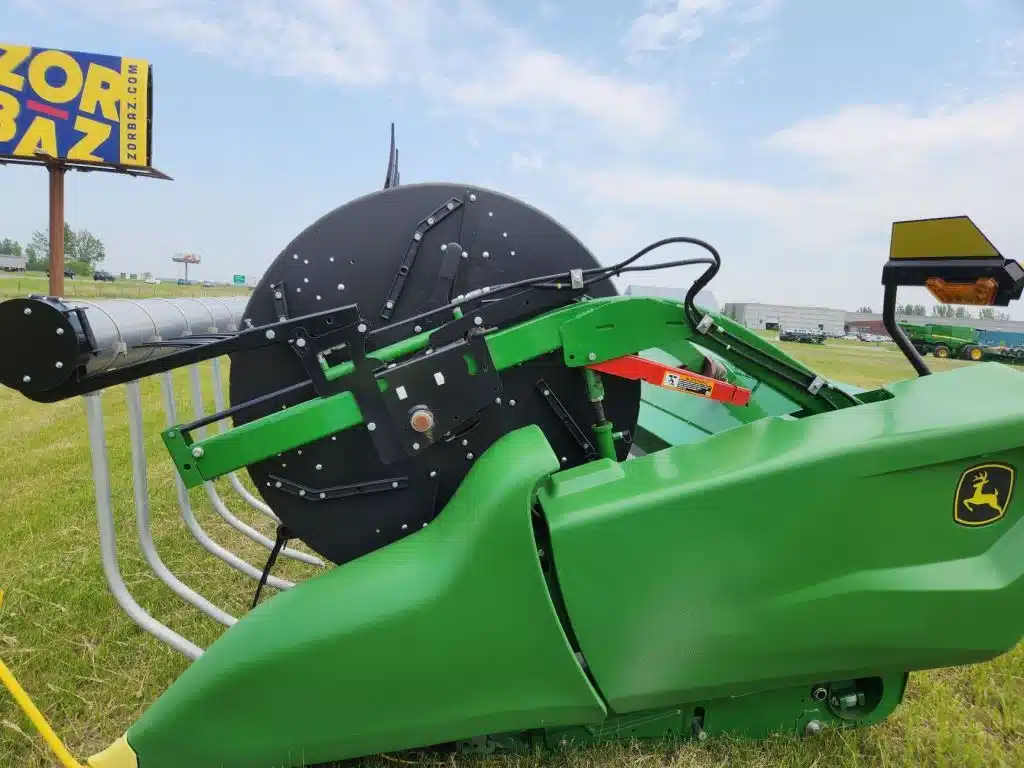 Gallery image 2 for Used 2024 John Deere RD40F Header - Flex