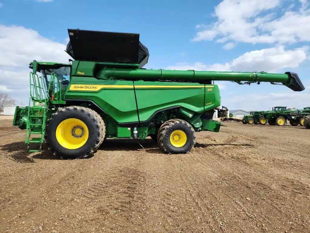 Gallery image 2 for Used 2023 John Deere X9 1000 Combine