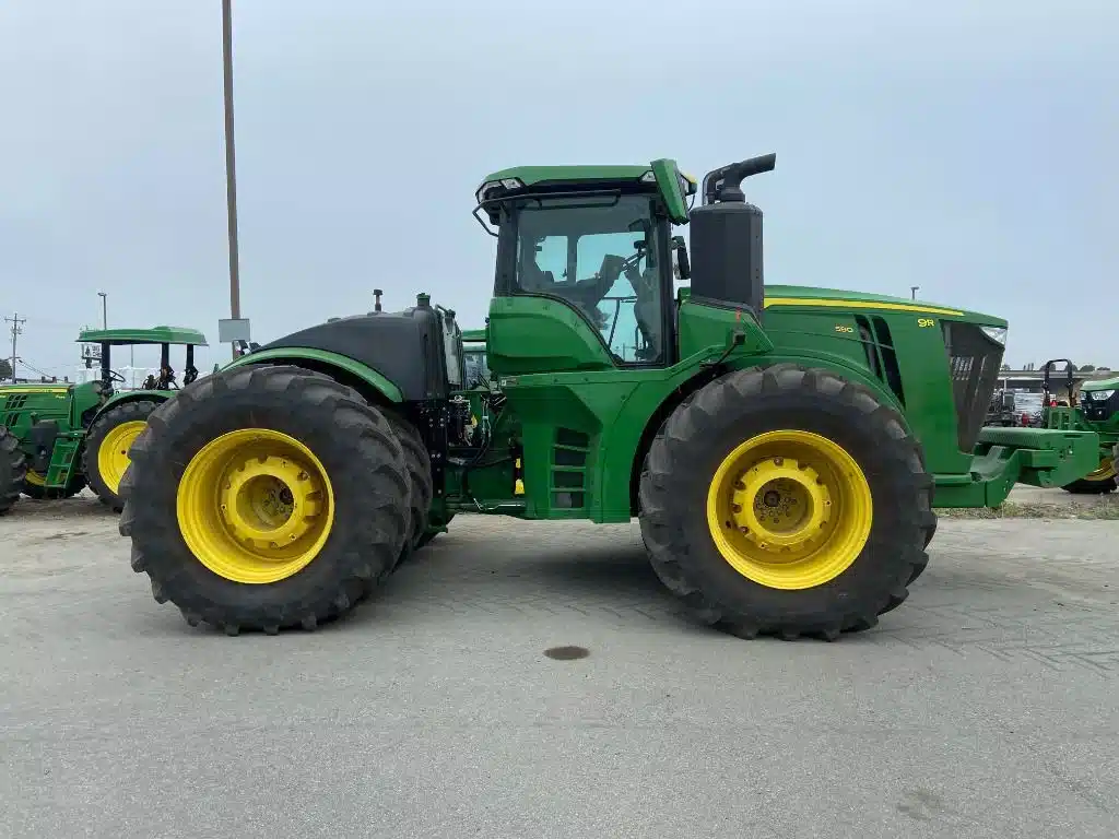 Gallery image 2 for New 2023 John Deere 9R 590 Tractor