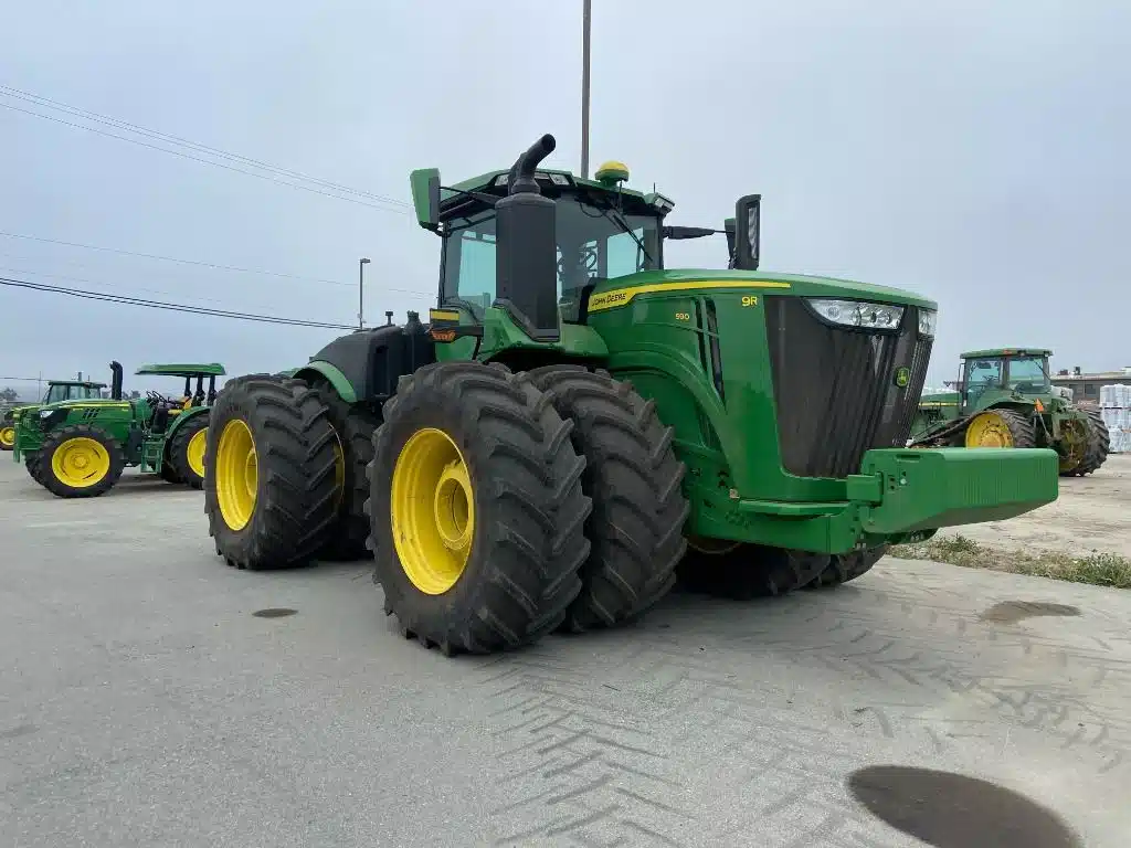 Gallery image 1 for New 2023 John Deere 9R 590 Tractor