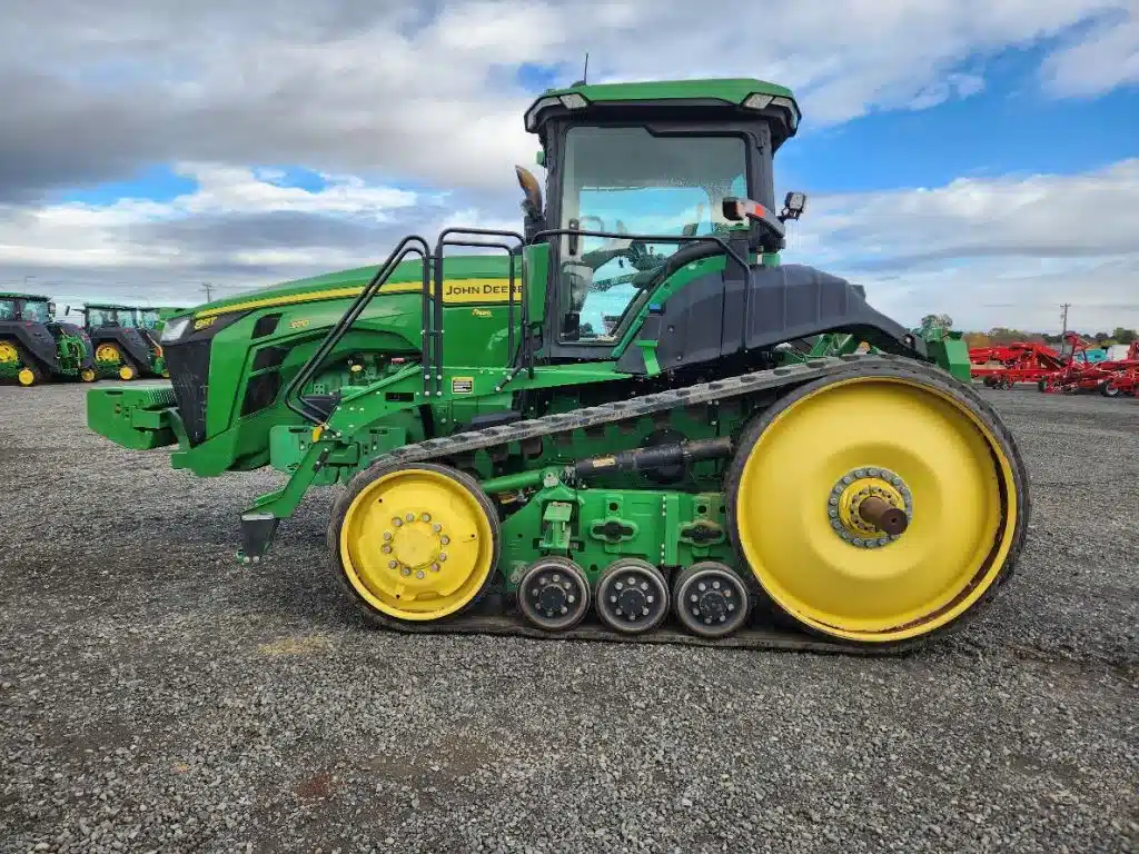 Gallery image 2 for Used 2021 John Deere 8RT 370 Tractor