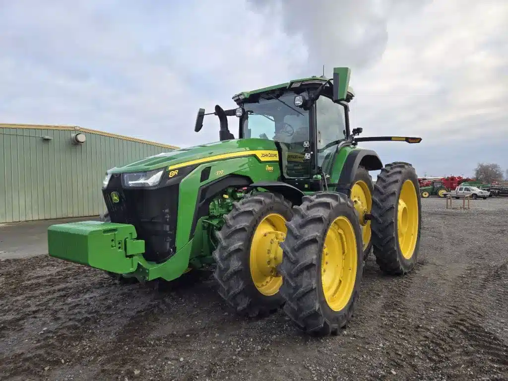 Gallery image 1 for Used 2024 John Deere 8R 370 Tractor