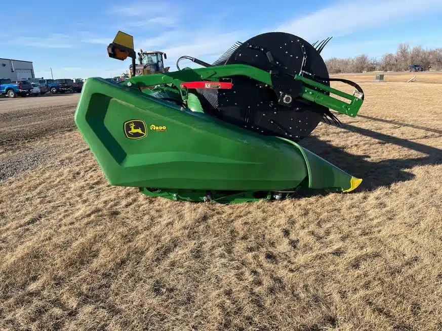 Gallery image 2 for Used 2024 John Deere HD40F Header - Draper