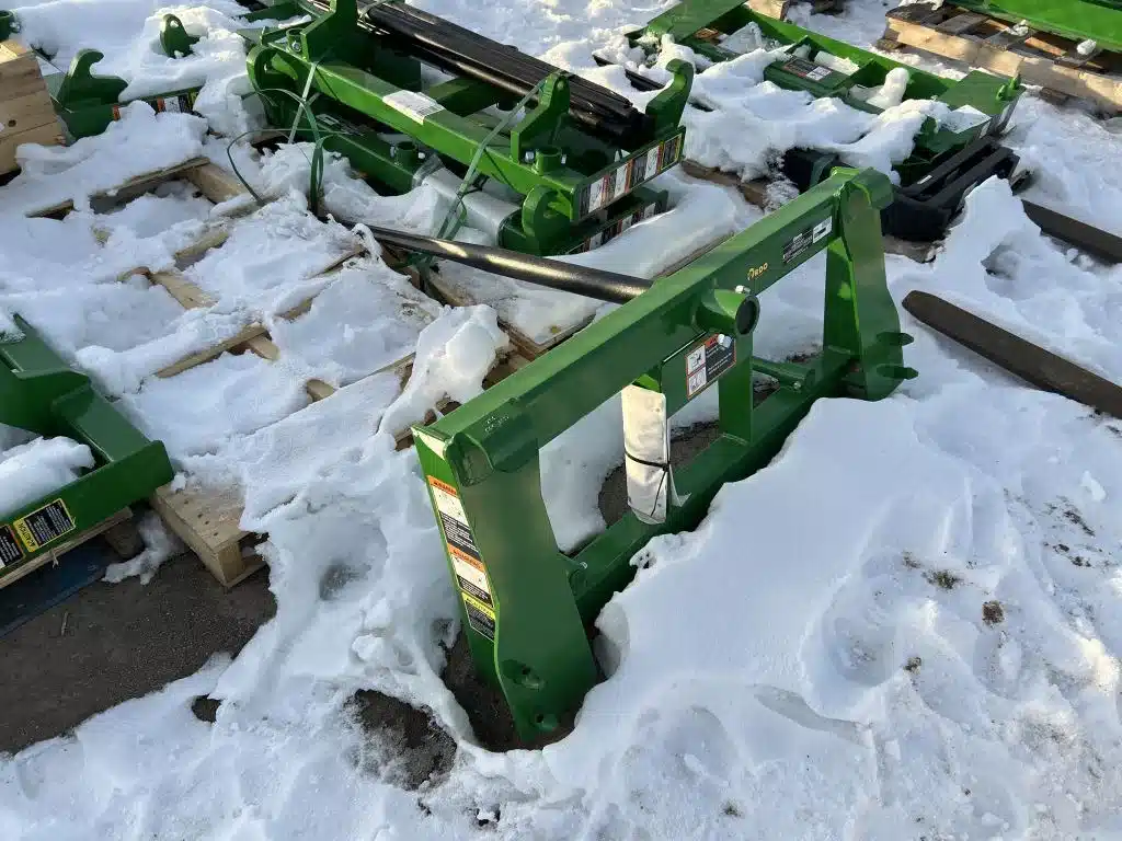 Gallery image 2 for New 2024 Frontier AB13E Bale Spear