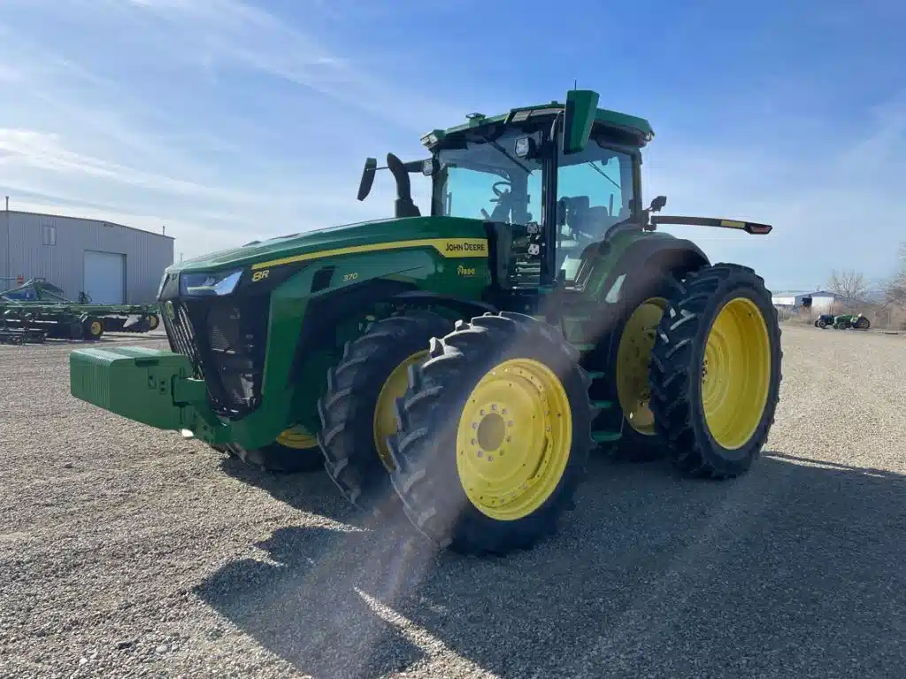 Gallery image 1 for Used 2023 John Deere 8R 370 Tractor