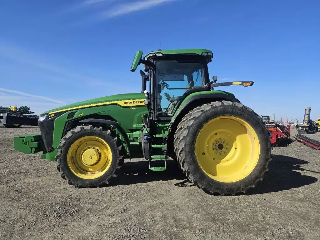 Gallery image 2 for Used 2023 John Deere 8R 310 Tractor