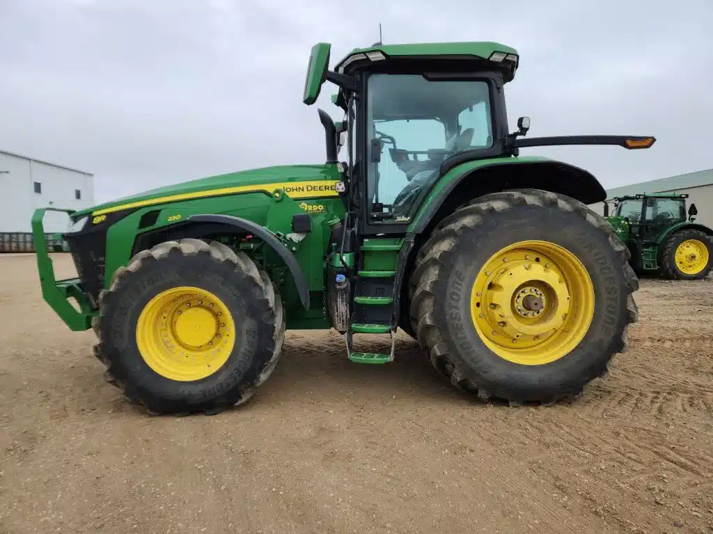 Gallery image 2 for Used 2024 John Deere 8R 230 Tractor