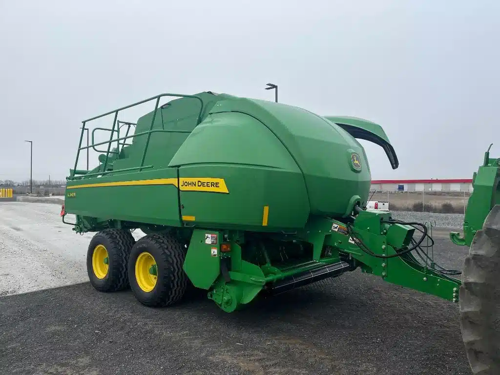 Gallery image 1 for 2024 John Deere L341R HD Square Baler - Large