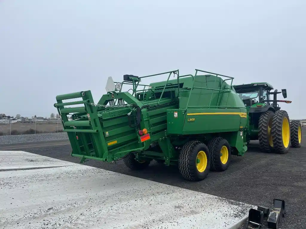 Gallery image 2 for 2024 John Deere L341R HD Square Baler - Large