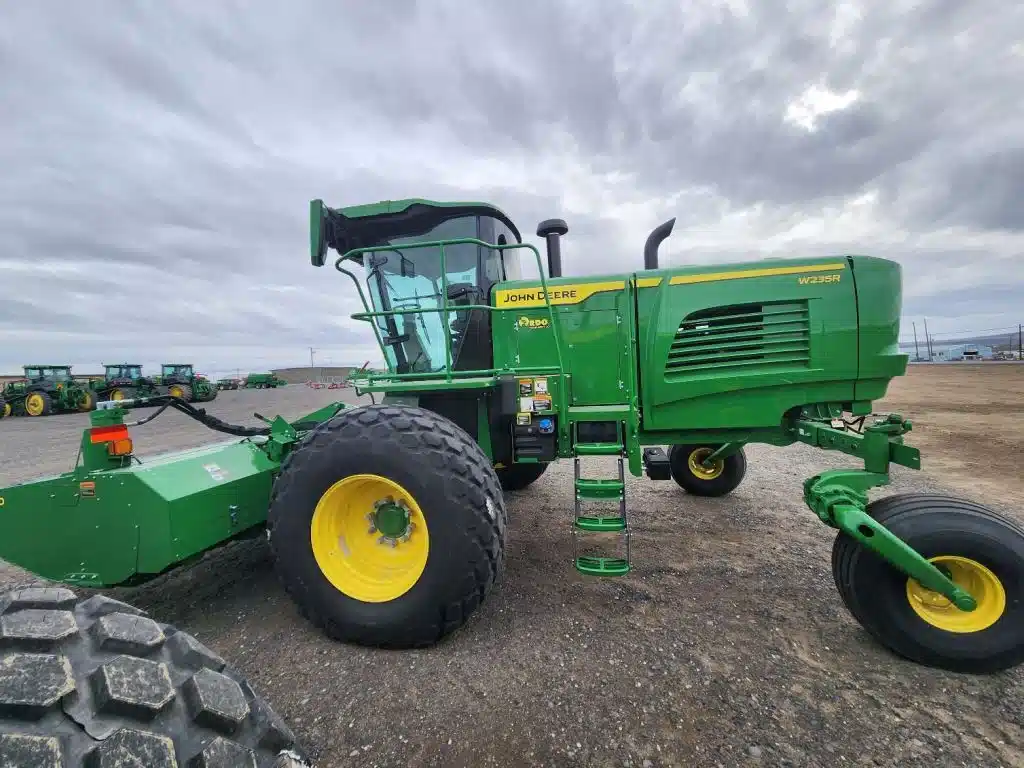 Gallery image 2 for New 2024 John Deere W235 Windrower