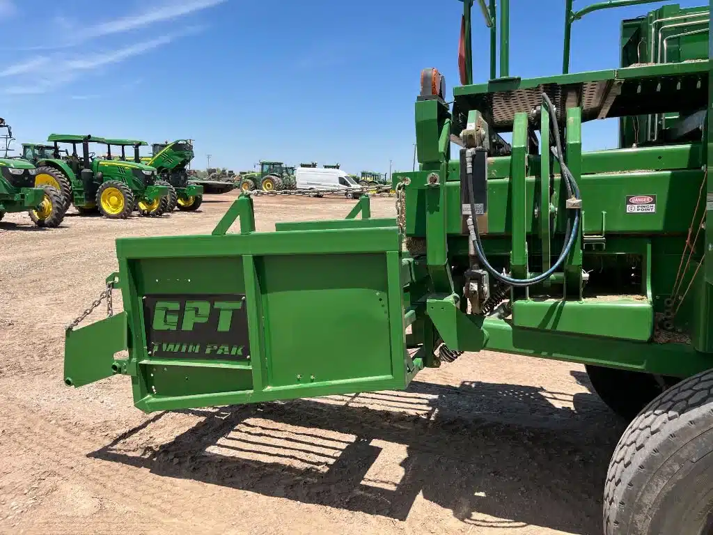 Gallery image 2 for New 2023 Miscellaneous SB3XR Square Baler - Small