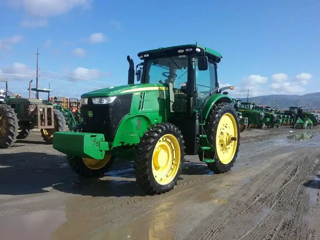 Gallery image 1 for Used 2014 John Deere 7210R Tractor