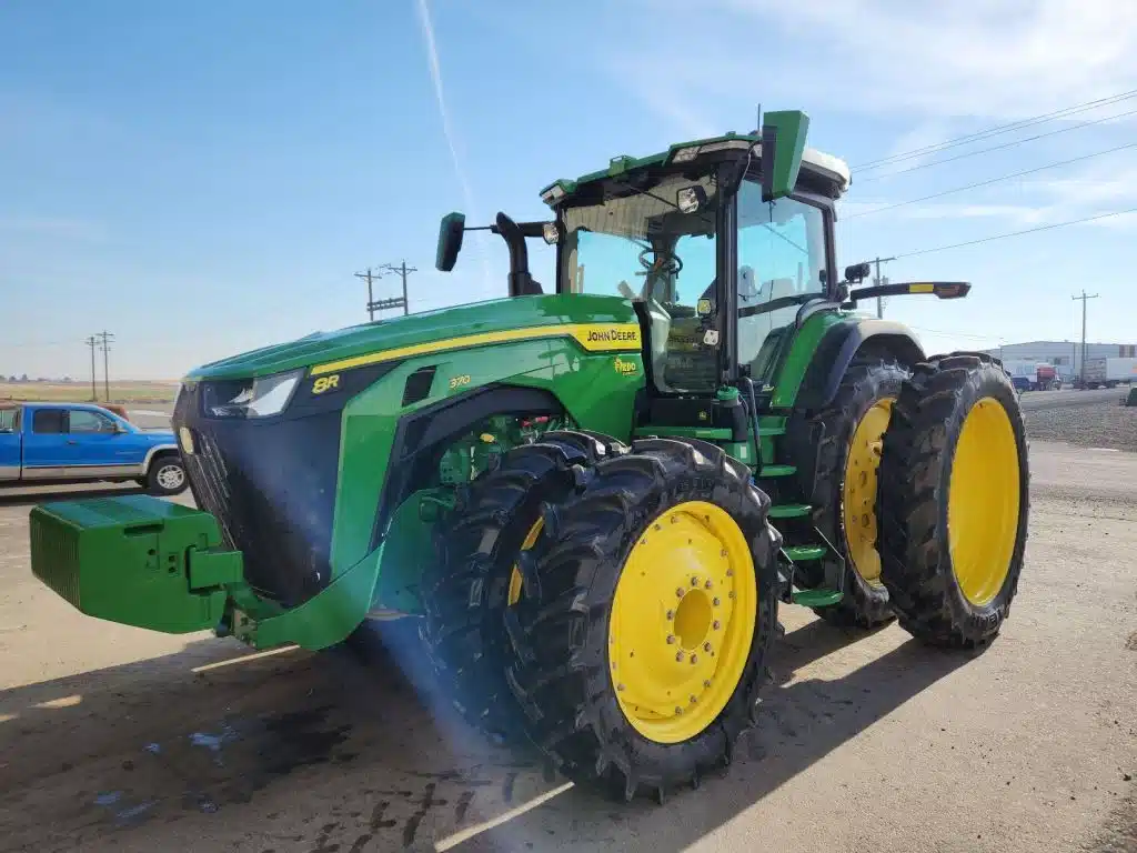 Gallery image 1 for Used 2022 John Deere 8R 370 Tractor