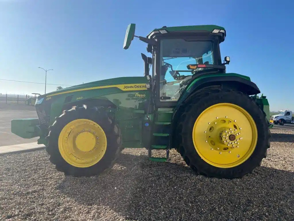 Gallery image 2 for Used 2023 John Deere 8R 340 Tractor