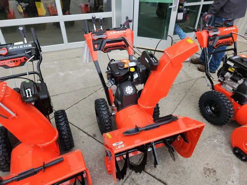 Gallery image 2 for New 2024 Ariens 926083 Snow Blower