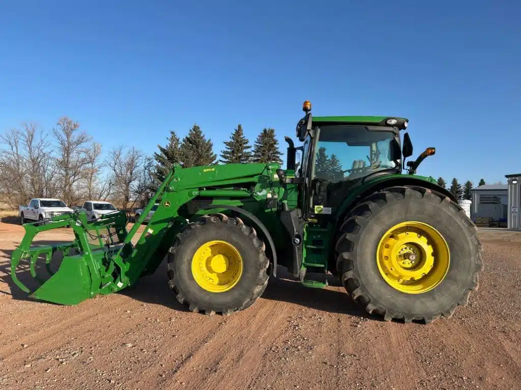 Gallery image 2 for Used 2023 John Deere 6R 195 Tractor
