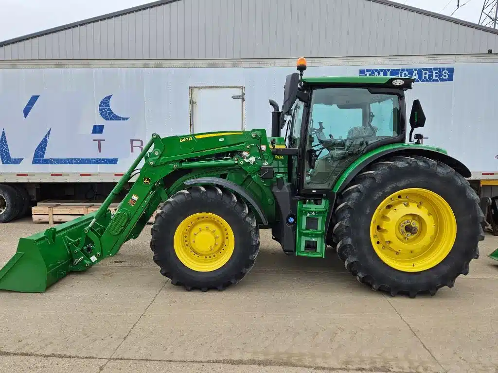 Gallery image 2 for New 2024 John Deere 6R 165 Tractor