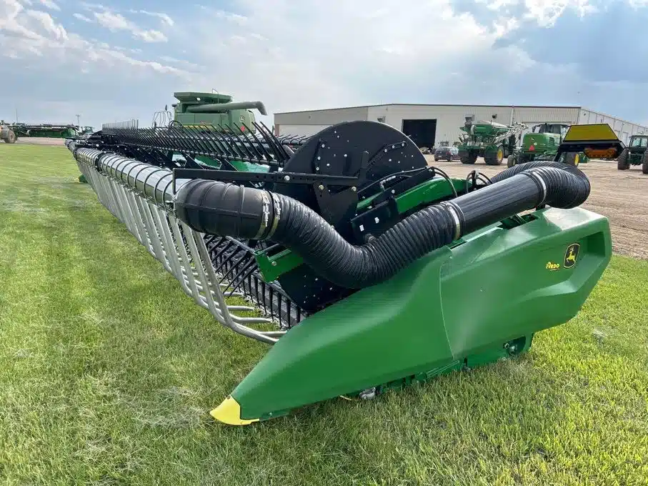 Gallery image 1 for Used 2024 John Deere RD45F Header Combine