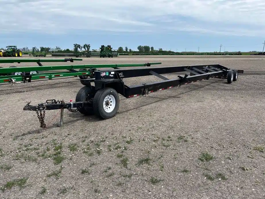 Gallery image 1 for Used 2013 Harvest International CHLLGR42 Header Cart