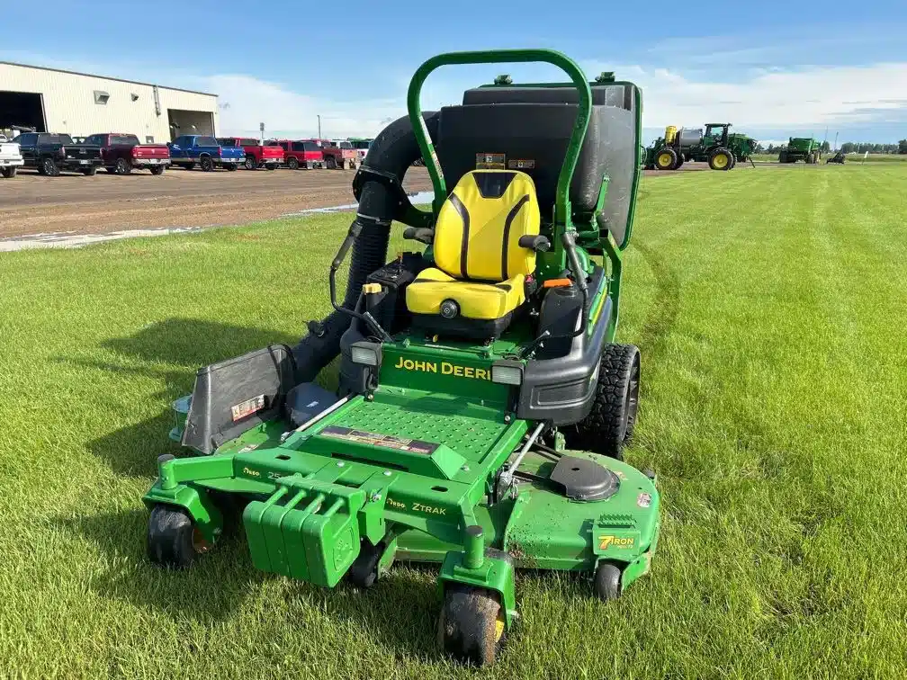 Gallery image 1 for Used 2022 John Deere Z997R Mower - Zero Turn