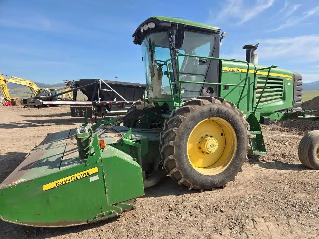 Gallery image 2 for Used 2011 John Deere R450 Windrower