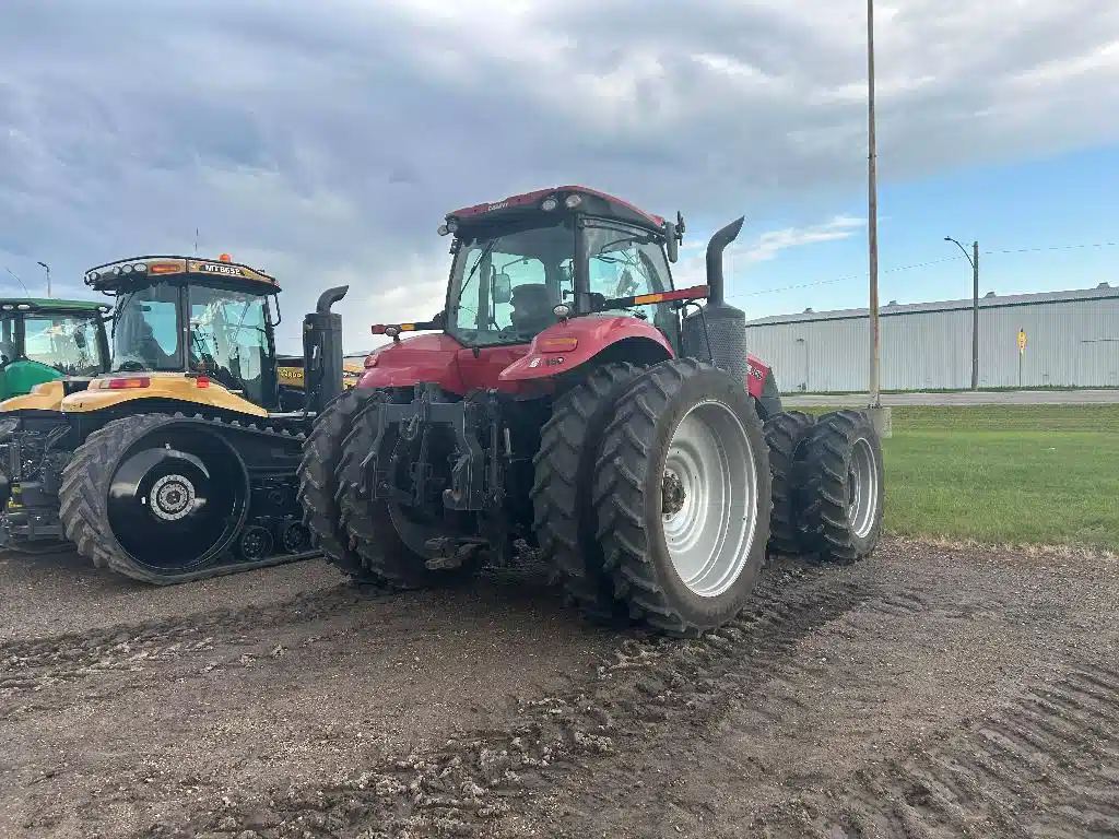 Gallery image 2 for Used 2017 Case IH MAGNUM 310 Tractor