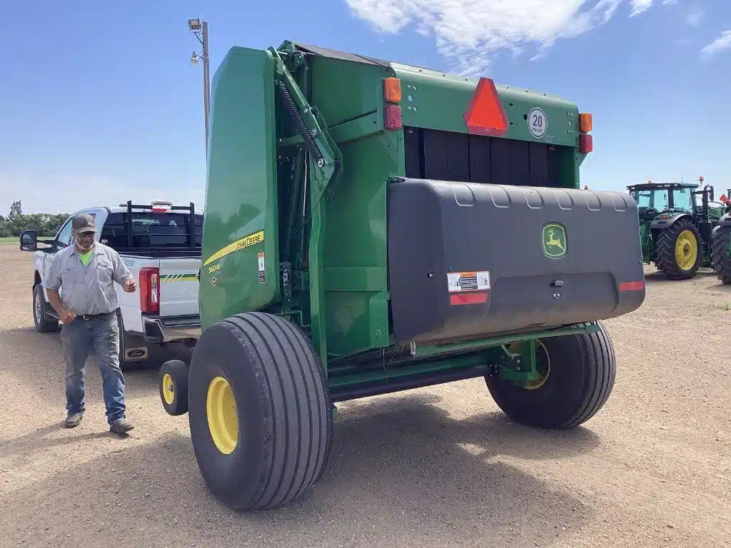 Gallery image 2 for Used 2023 John Deere 560M Round Baler