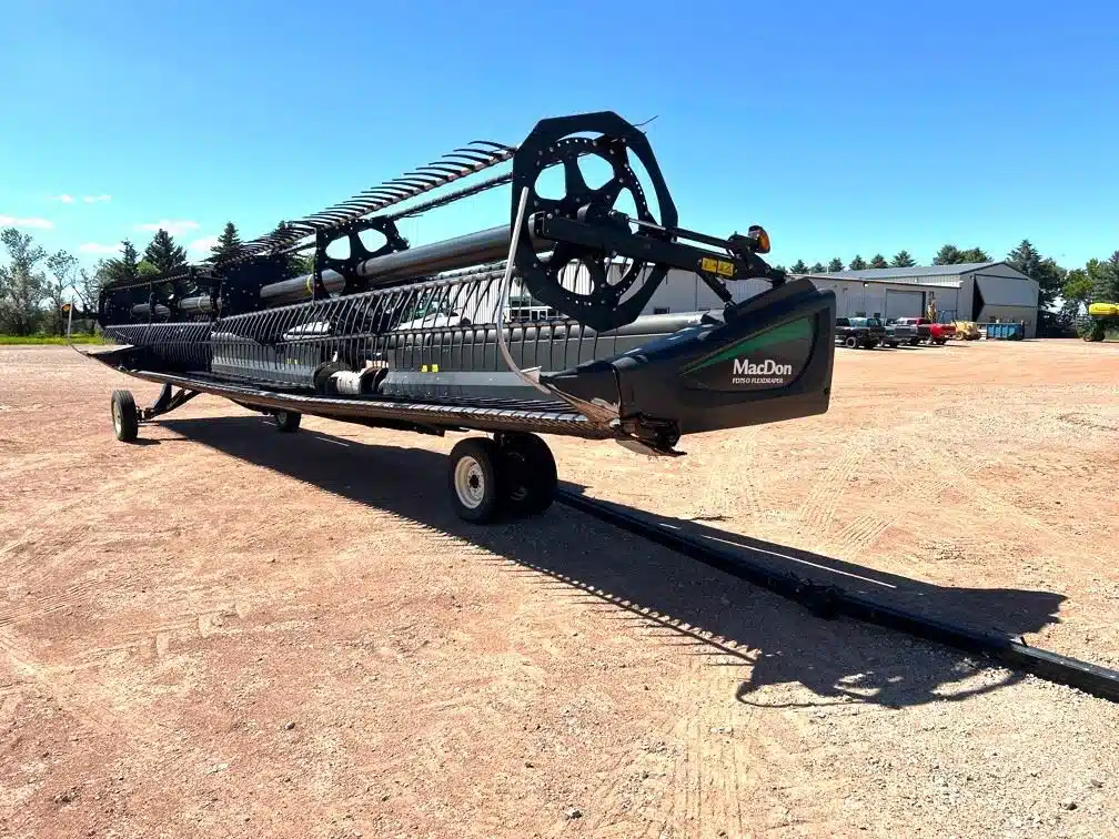 Gallery image 1 for Used 2017 MacDon FD75 Header - Flex Draper
