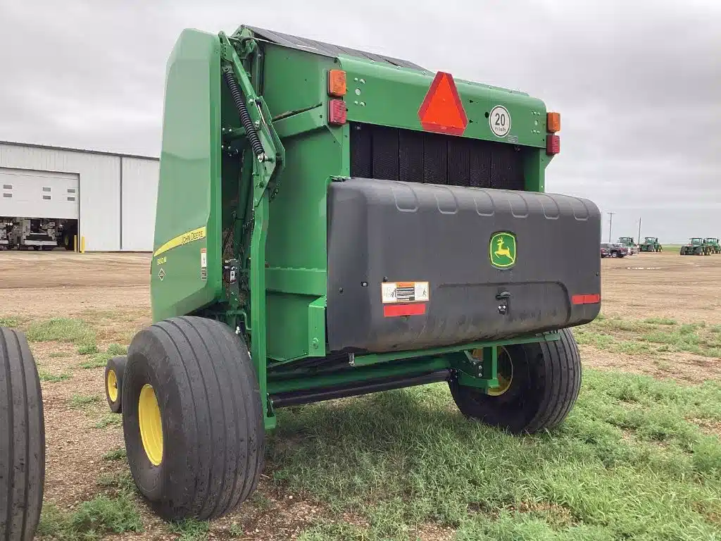 Gallery image 2 for Used 2023 John Deere 560M Round Baler