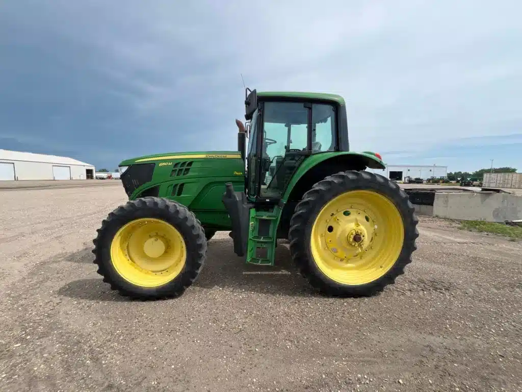 Gallery image 2 for Used 2013 John Deere 6150M Tractor