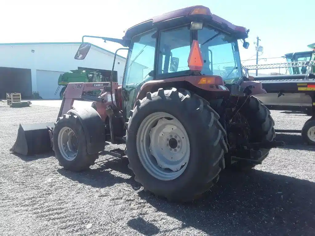 Gallery image 2 for Used Case IH FARMALL 105U Tractor