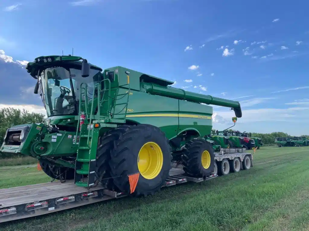 Gallery image 1 for Used 2024 John Deere S780 Combine