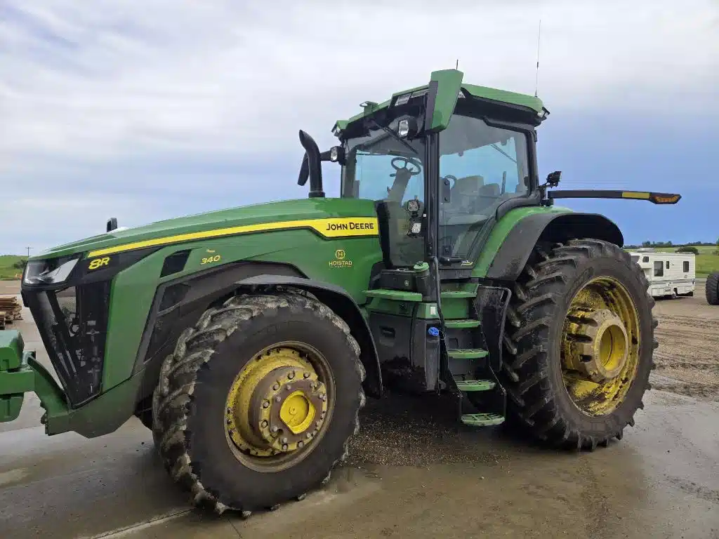 Gallery image 1 for Used 2024 John Deere 8R 340 Tractor