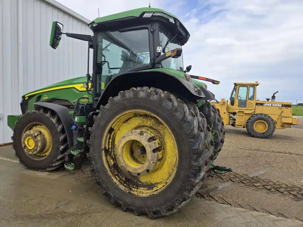 Gallery image 2 for Used 2024 John Deere 8R 340 Tractor