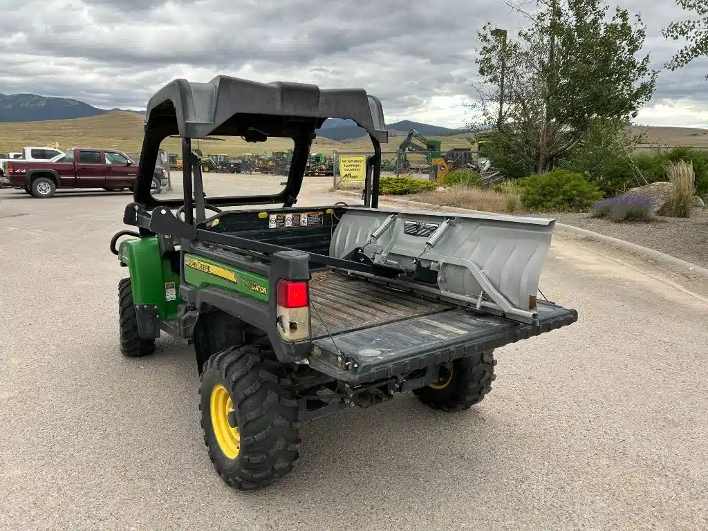 Gallery image 2 for Used 2013 John Deere XUV 825I Utility Vehicle