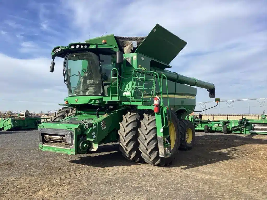 Gallery image 1 for Used 2018 John Deere S780 Combine