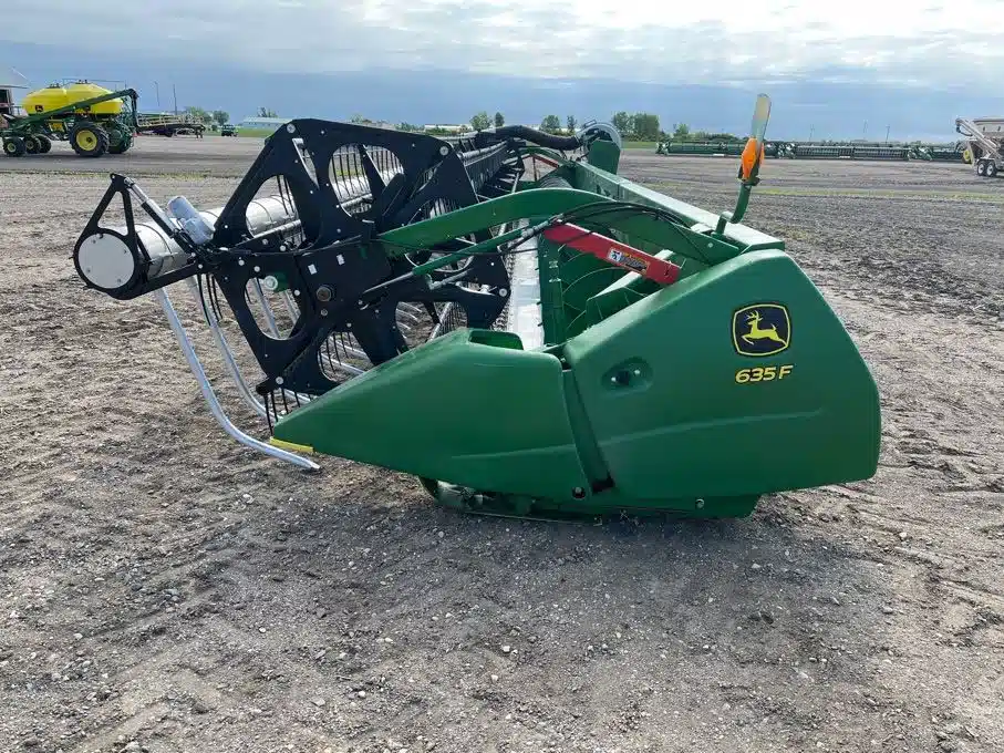 Gallery image 2 for Used 2018 John Deere 635F Header - Flex