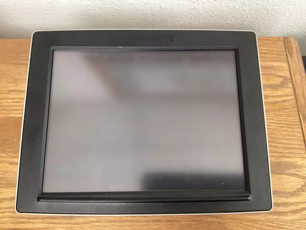 Gallery image 1 for New 2023 John Deere 4640 Guidance System