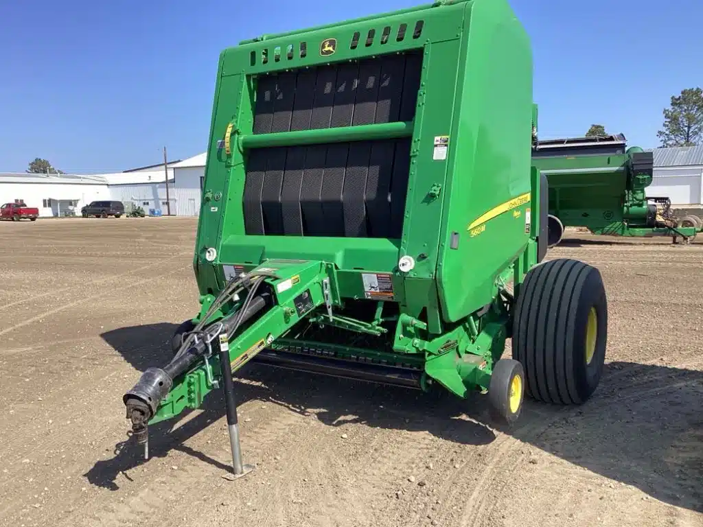 Gallery image 1 for Used 2019 John Deere 560M Round Baler