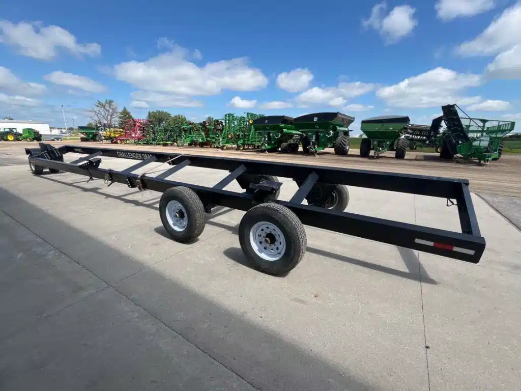 Gallery image 2 for Used 2014 Harvest International CHLLGR38 Header Cart