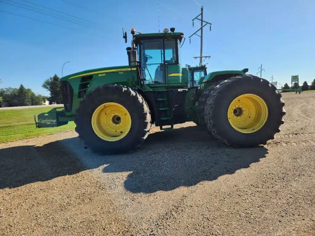 Gallery image 2 for Used 2010 John Deere 9630 Tractor