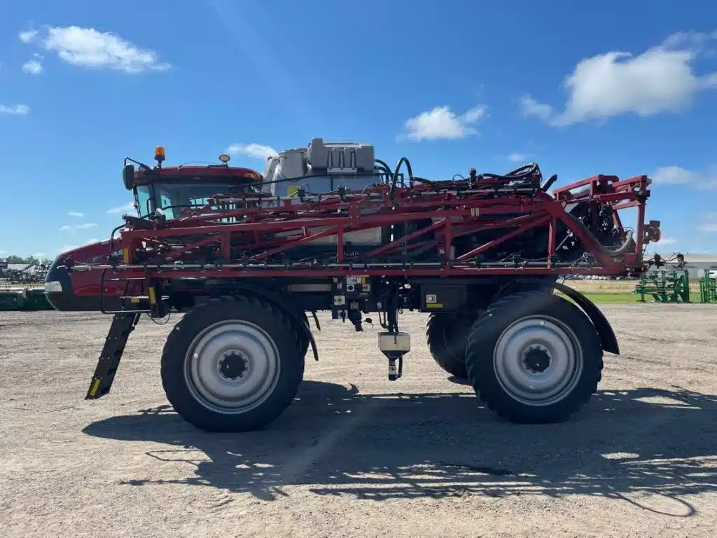 Gallery image 2 for Used 2021 Case IH 4440 Sprayer - Self Propelled