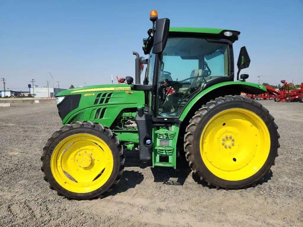 Gallery image 2 for Used 2022 John Deere 6120R Tractor